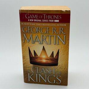 A Clash of Kings by George R.R. Martin - Paperback